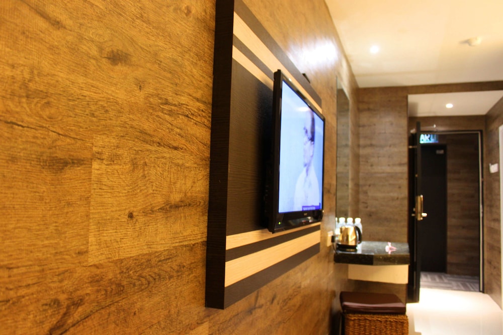 Hotel Time Nilai 44/61