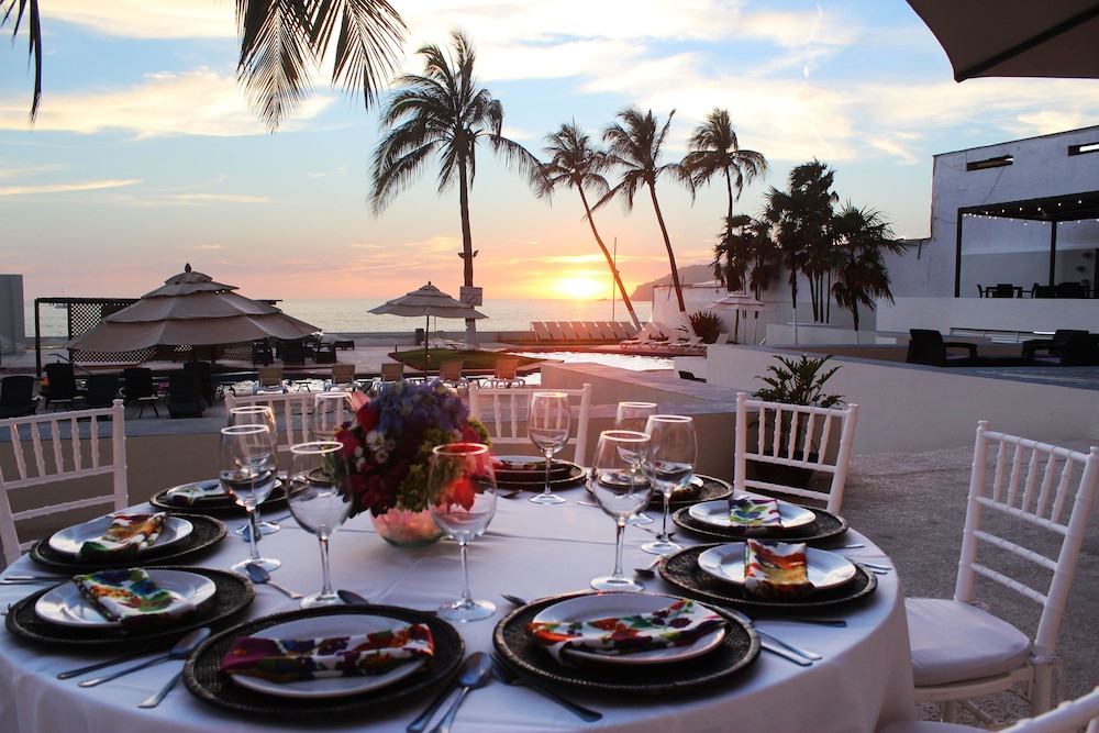 Ocean View Beach Hotel 40/51