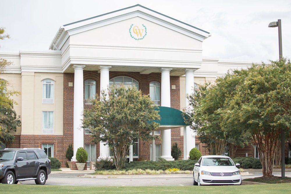 Spark by Hilton Tuscumbia Muscle Shoals 1/61