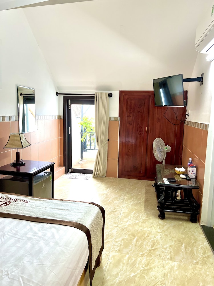 ROOM, SINGLE, DOUBLE BED, CITY VIEW