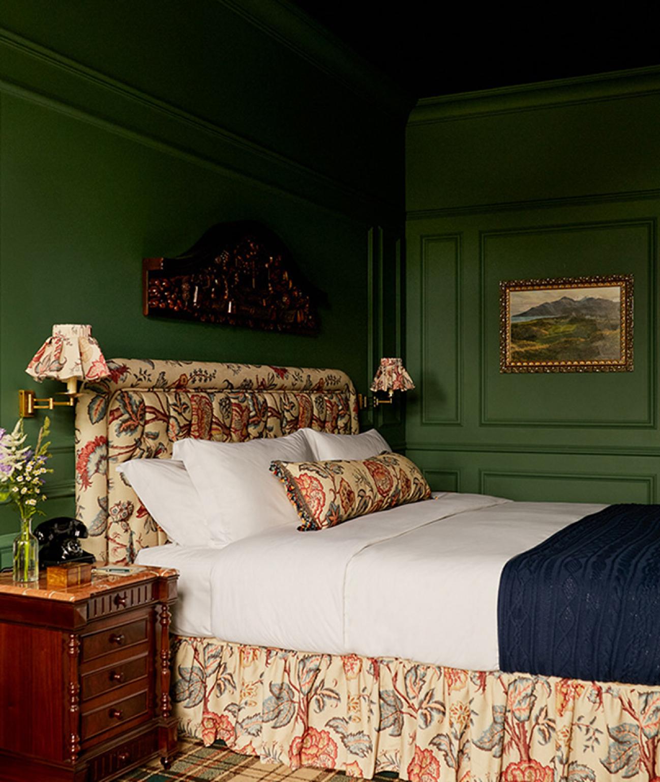 Resort, Twin Beds