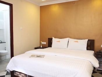 MEENAKSHI'S SUNSHINE HOTEL 11/29
