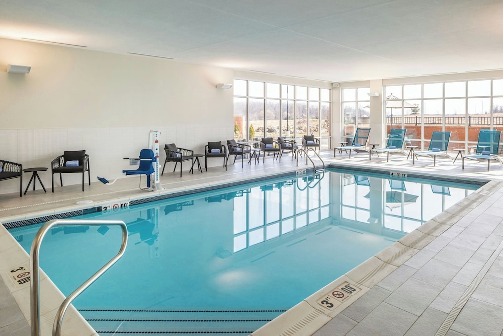 SpringHill Suites by Marriott Canfield 8/23