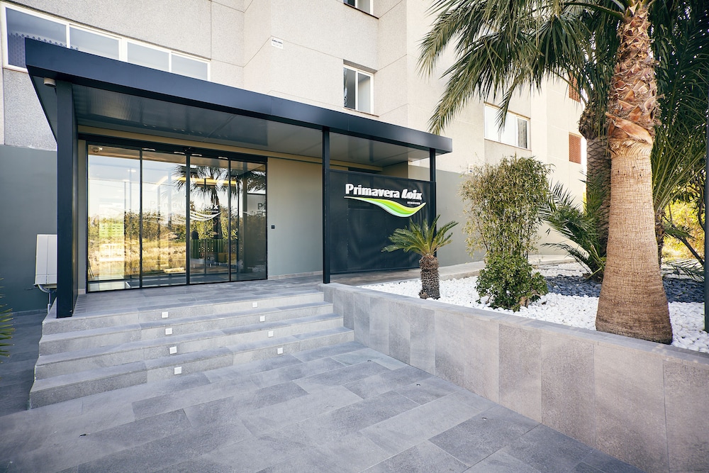 Primavera Loix Apartments 17/24