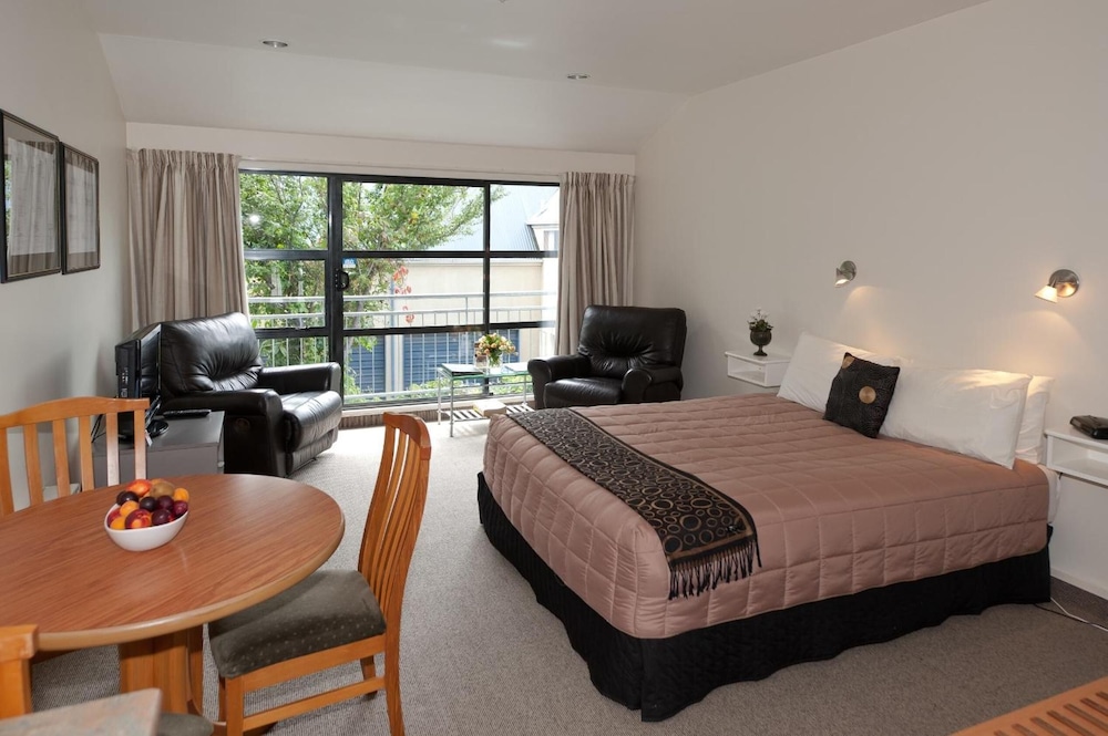 Country Glen Lodge 33/69