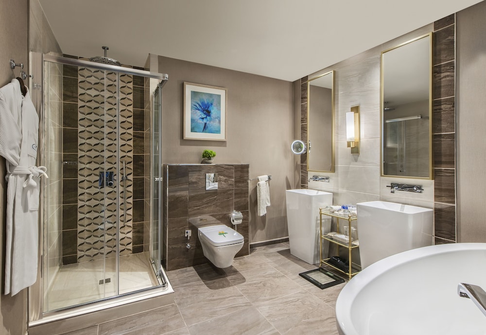 Presidential, Suite, King Bed, Elite World Grand Istanbul Basin Ekspres Hotel 2/3