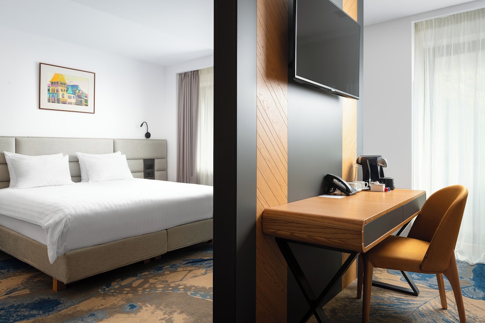 New Montana Hotel 22/50