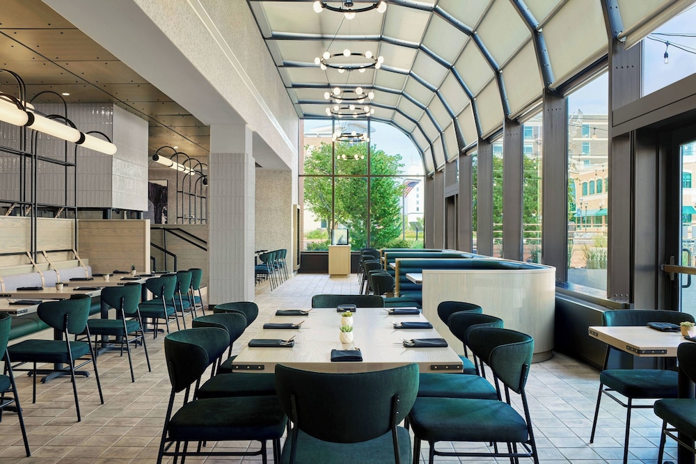 restaurant cafeteria