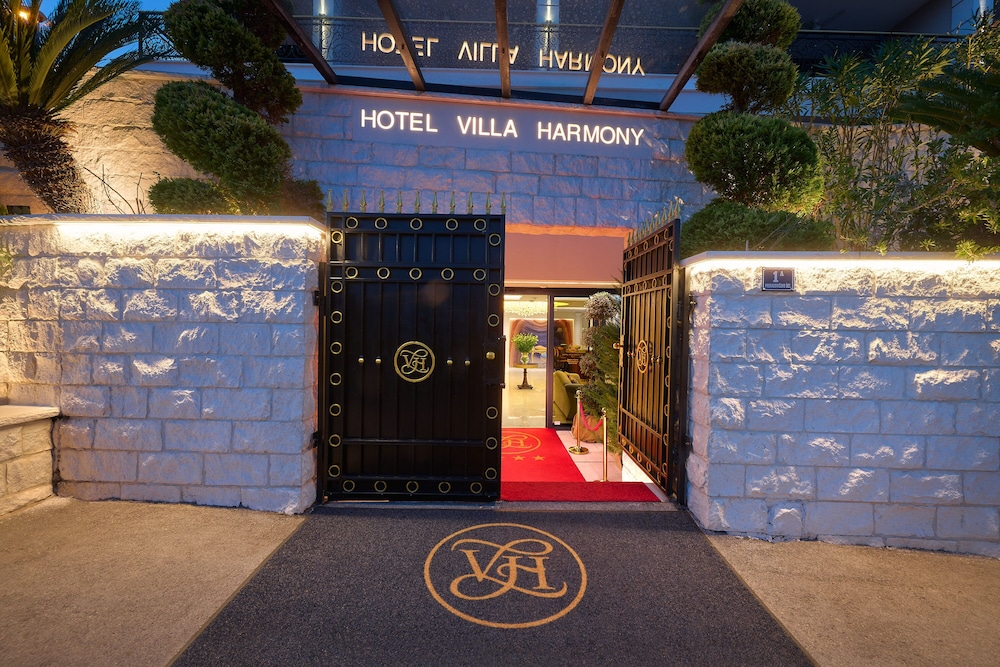 Hotel Villa Harmony 10/77