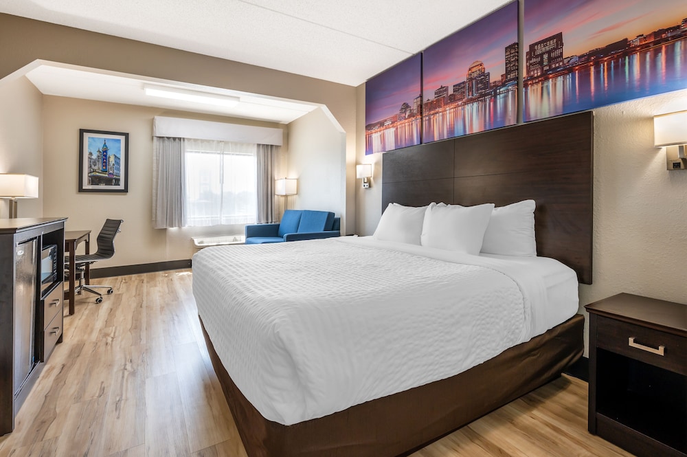 UPGRADE, KING BED