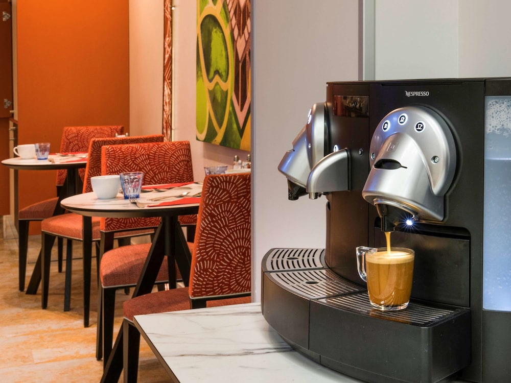 Mercure Paris Pont de Levallois Neuilly 39/43