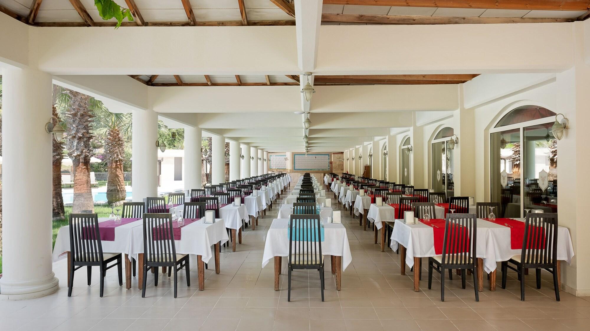 X Life Hotel Sarigerme - Adult Only +15 74/88