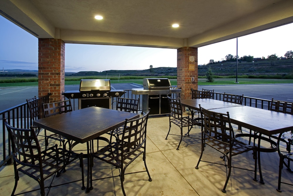 CANDLEWOOD SUITES CRAIG-NORTHWEST 44/70