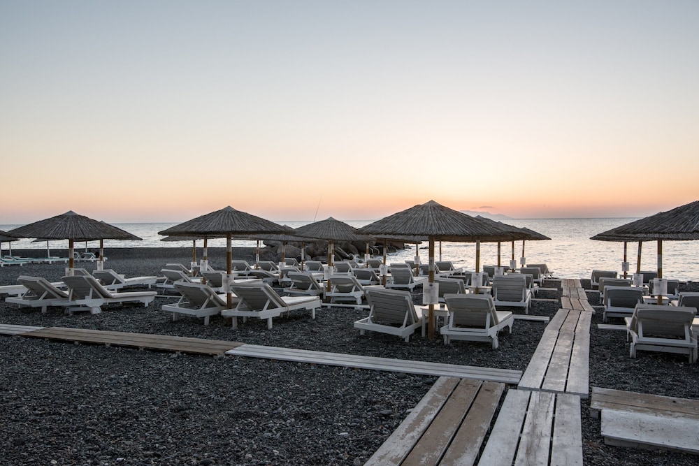 Beach Boutique Hotel 61/67