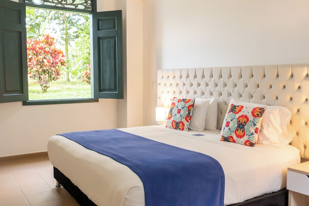 La Herencia Hotel 8/55