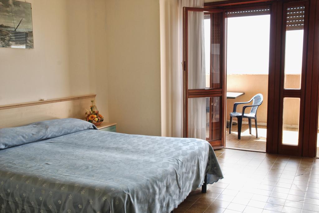 Hotel Scacciapensieri 3/20