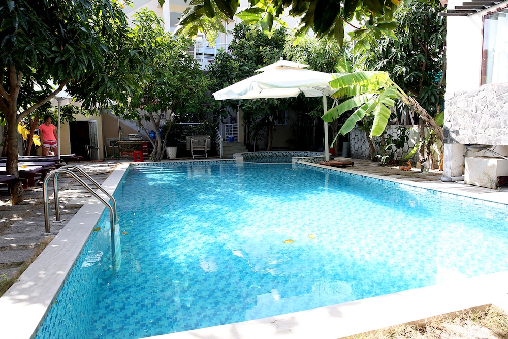 Nohana Hotel 67/71