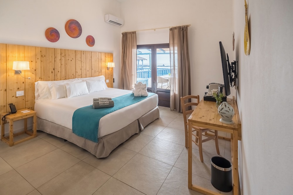 Ahg Marine Club Beach Resort 24/60