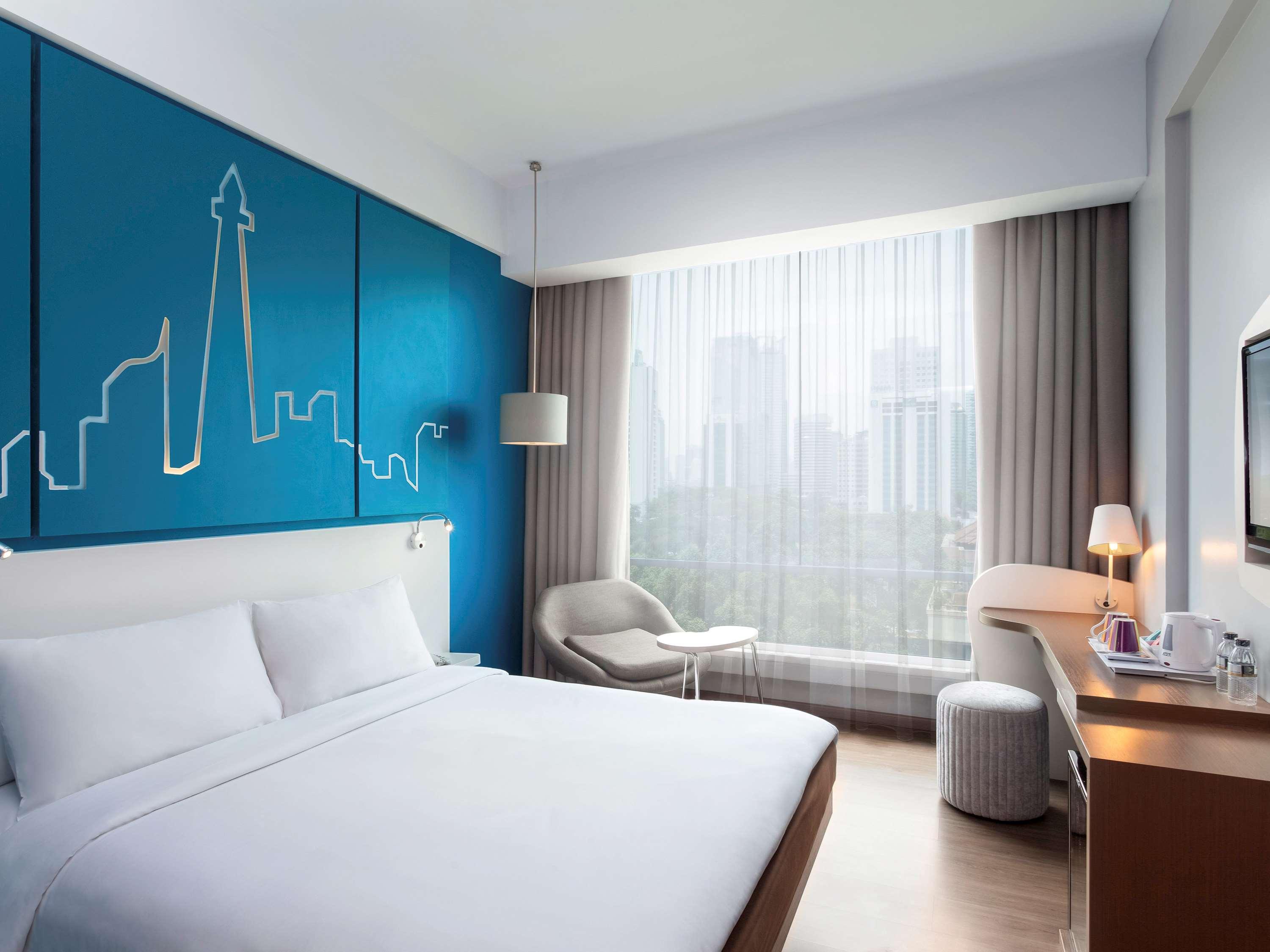 Deluxe, Double or Twin Bed, City View