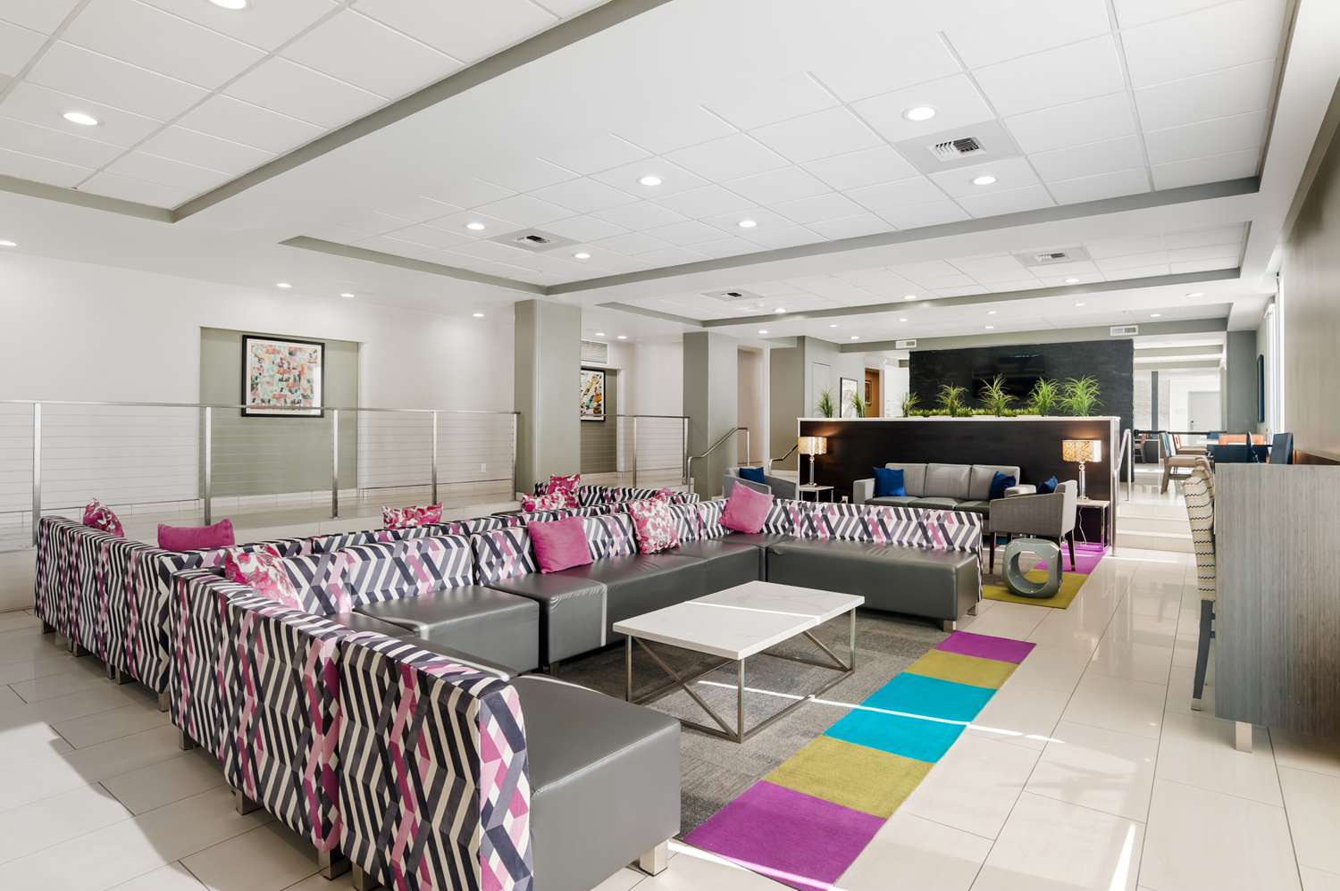 Best Western Plus Commerce Hotel 10/19