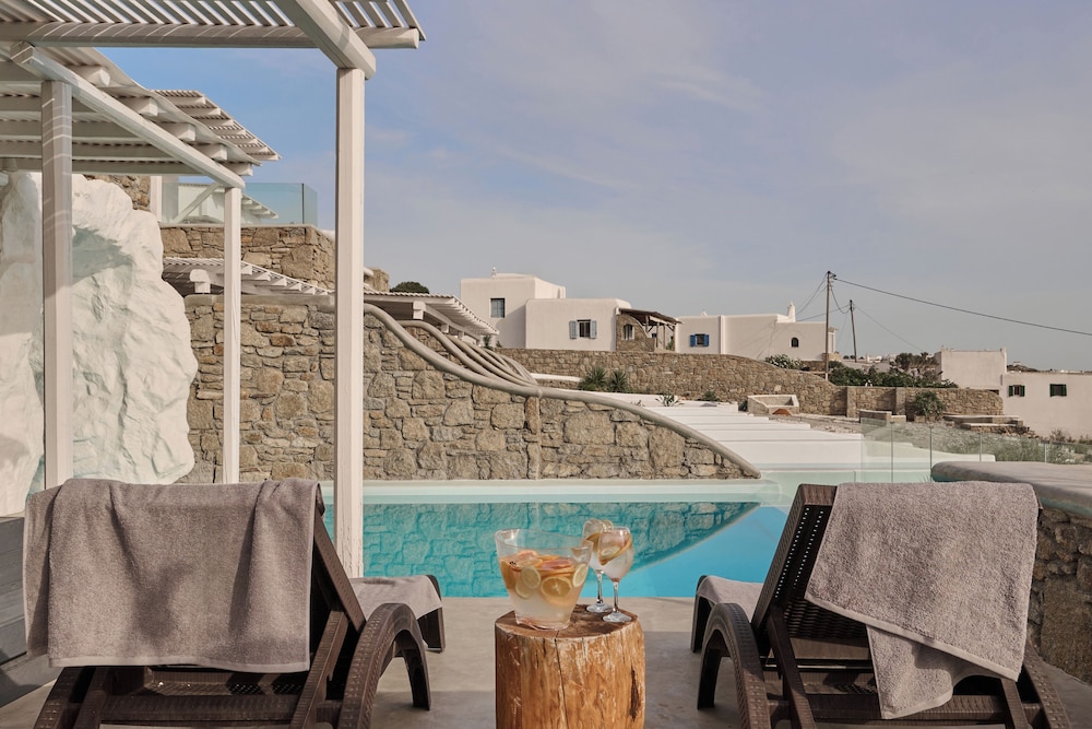 Olvos Luxury Suites Mykonos 69/73