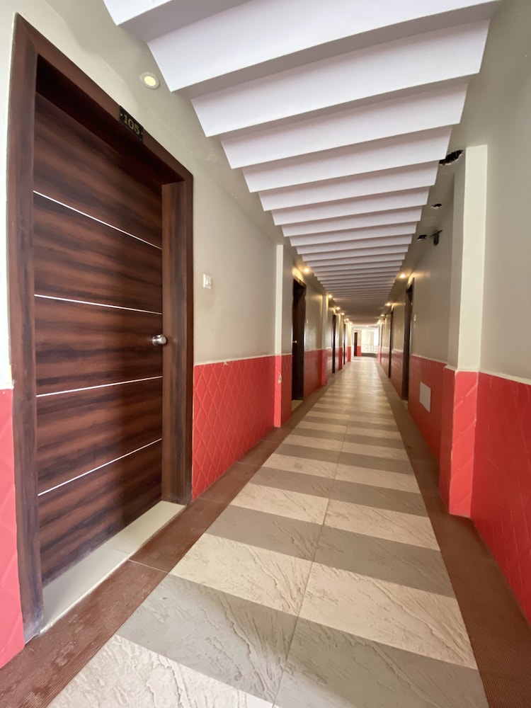 Hotel Gomti 25/40
