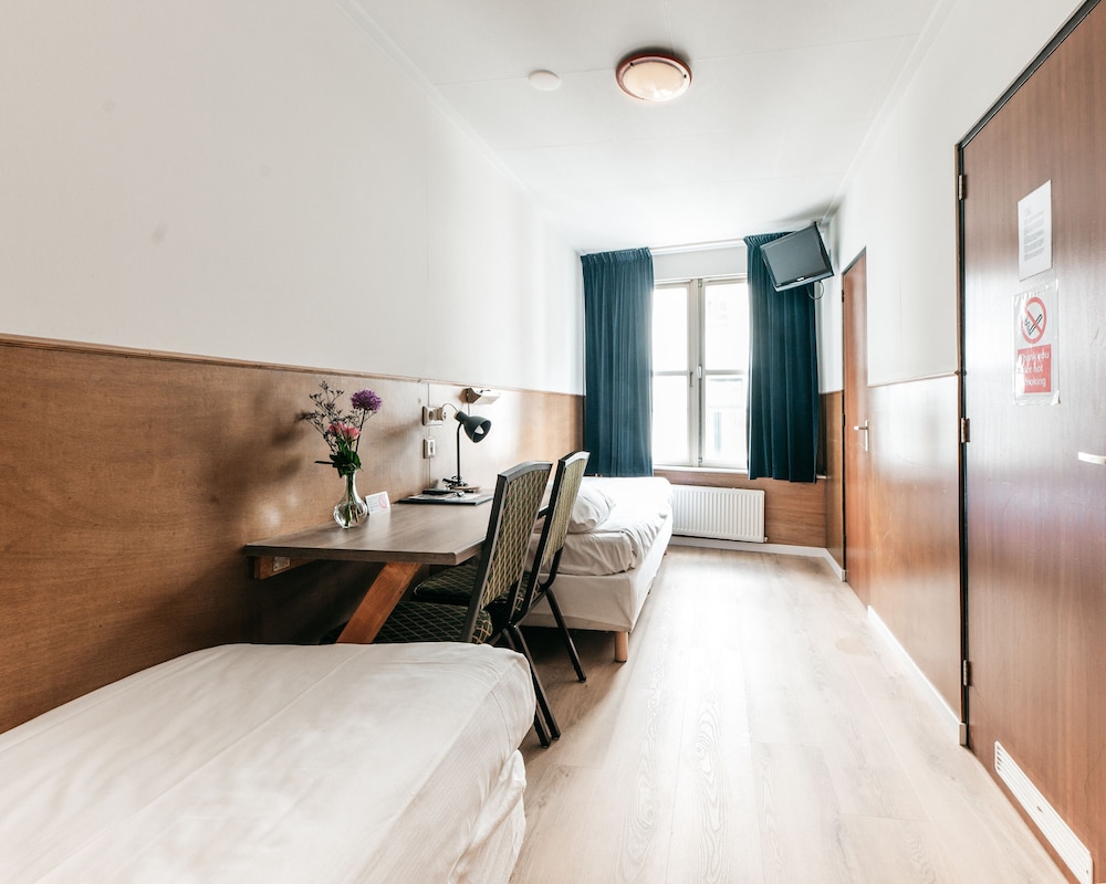 STANDARD, TWIN BEDS