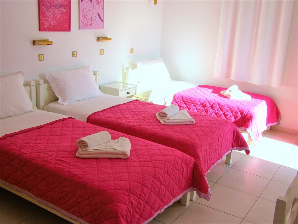Elena Studios & Apartments 27/60