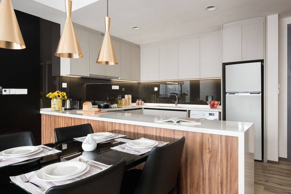 SOMERSET DAMANSARA UPTOWN PETALING JAYA 35/45