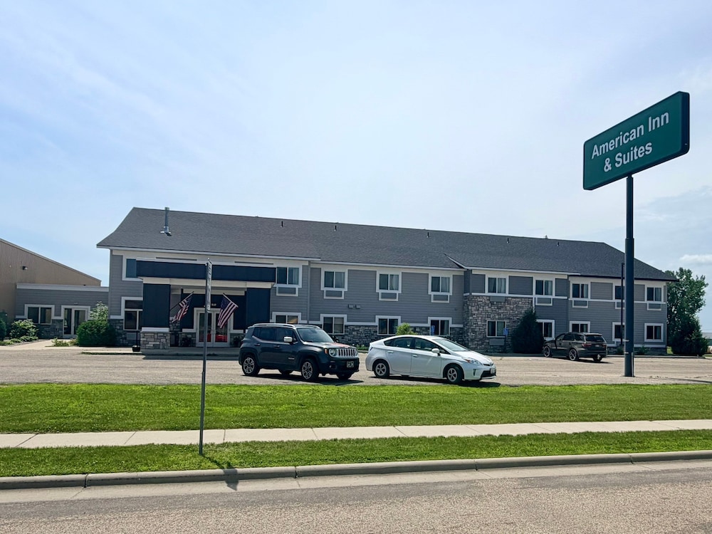 GrandStay Hotel & Suites Parkers Prairie 42/50
