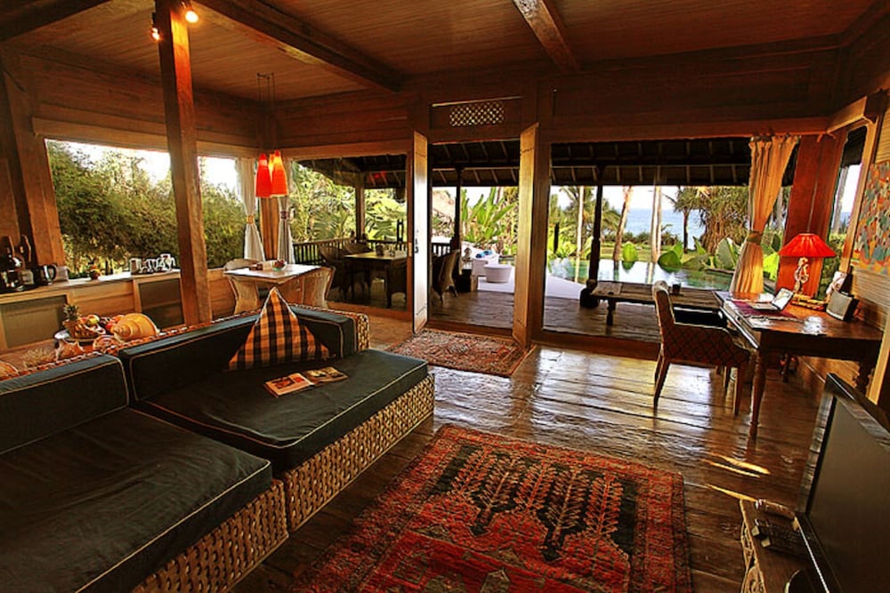 Sejuk Beach Villas 20/50