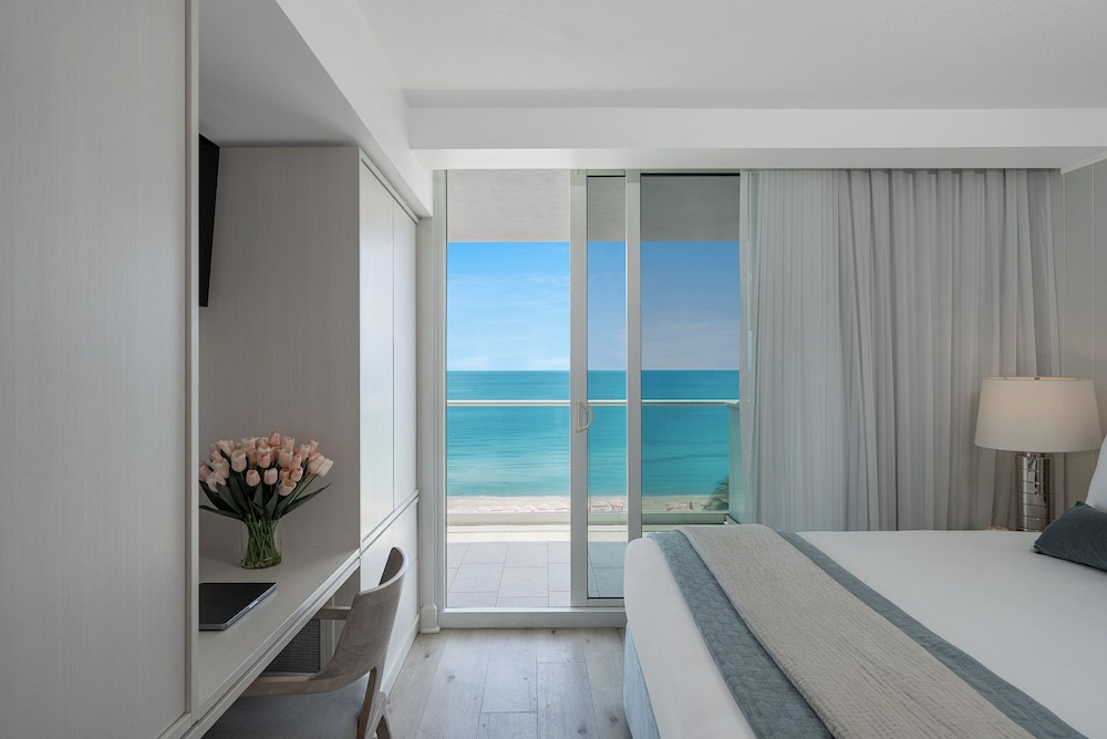 Grand Beach Hotel Surfside 14/47