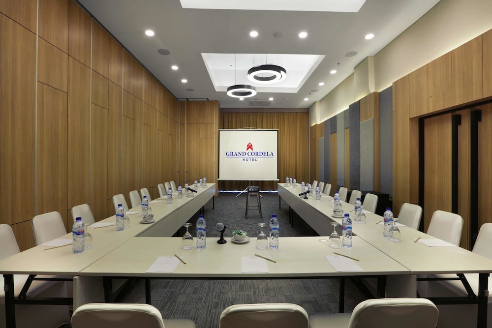 Grand Cordela Hotel Bandung 35/45