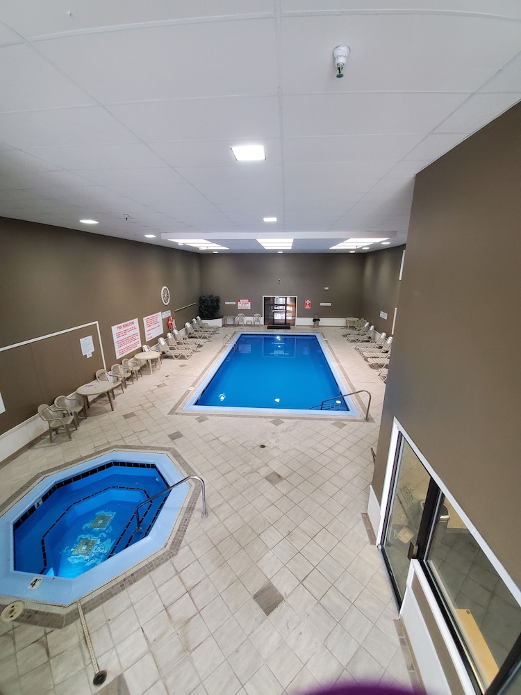 Ramada by Wyndham North Platte & Sandhills Convention Ctr 21/35
