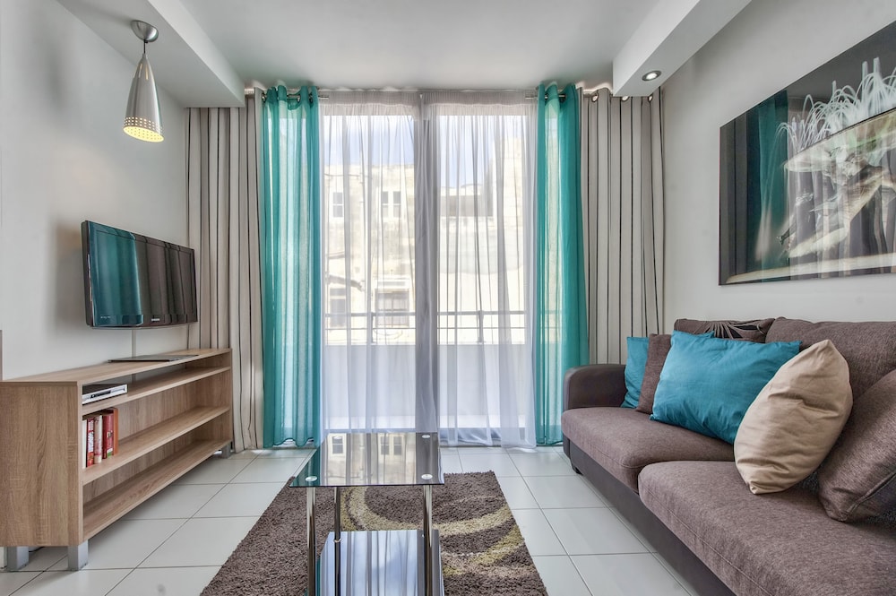Barrakka Suites 28/50