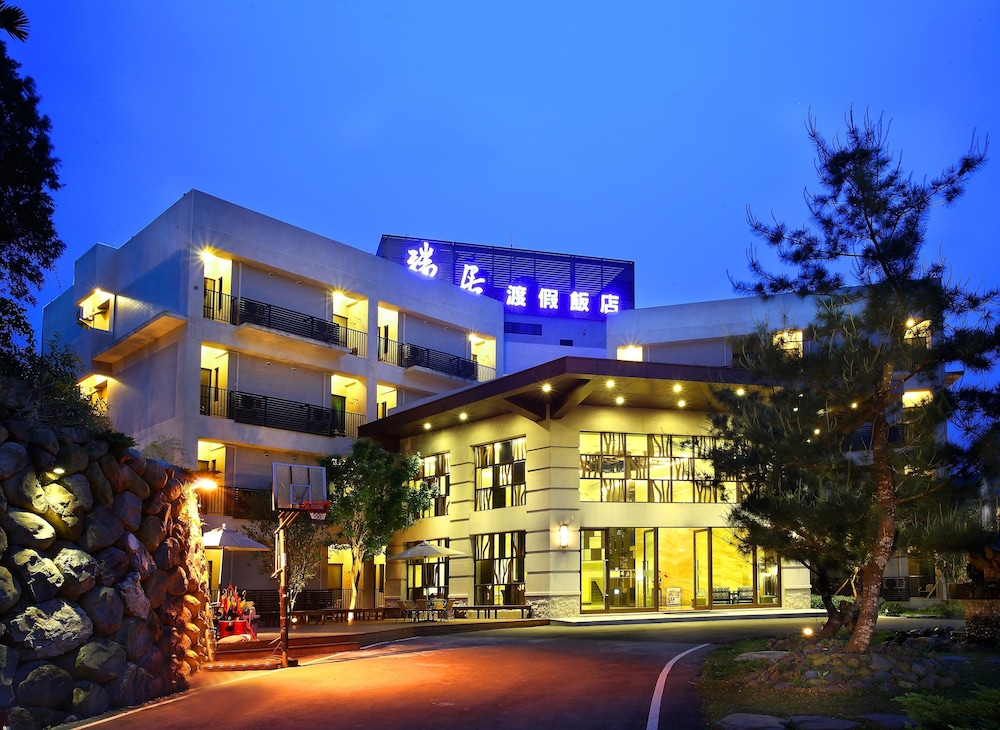 The Deer Resort 2/67