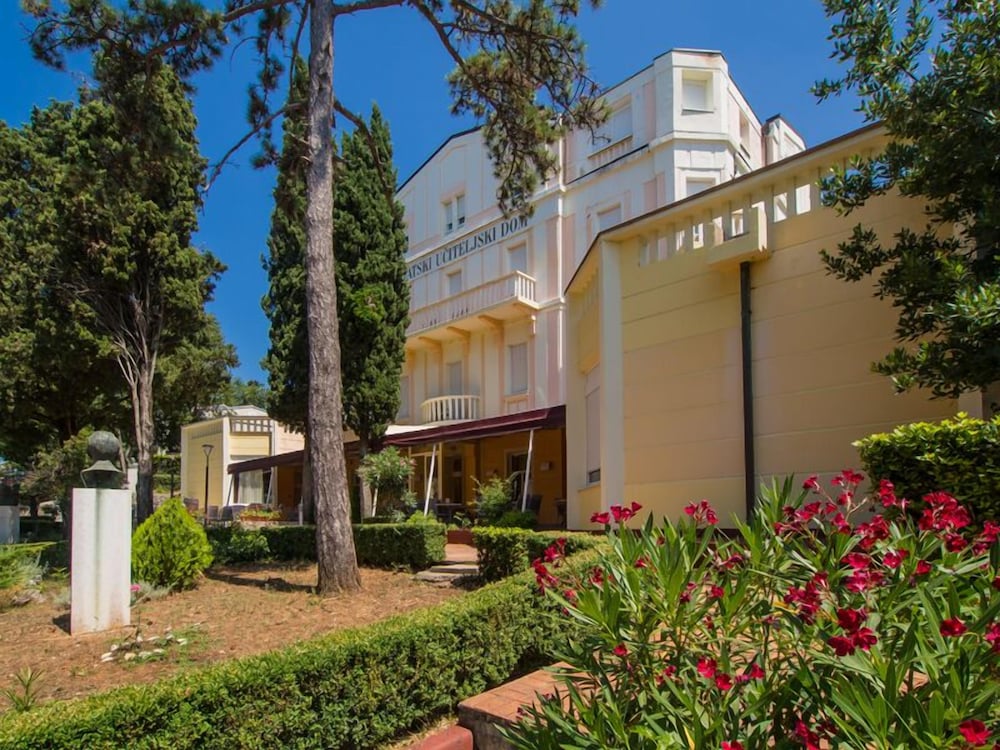 Hotel Vila Ruzica 53/64