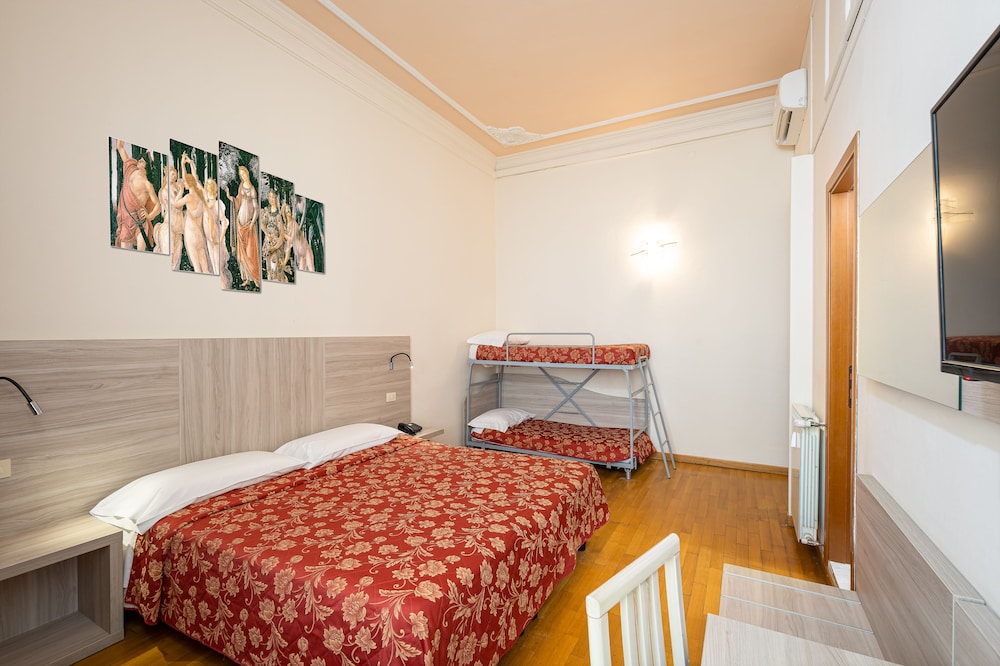 LILIUM HOTEL 20/65