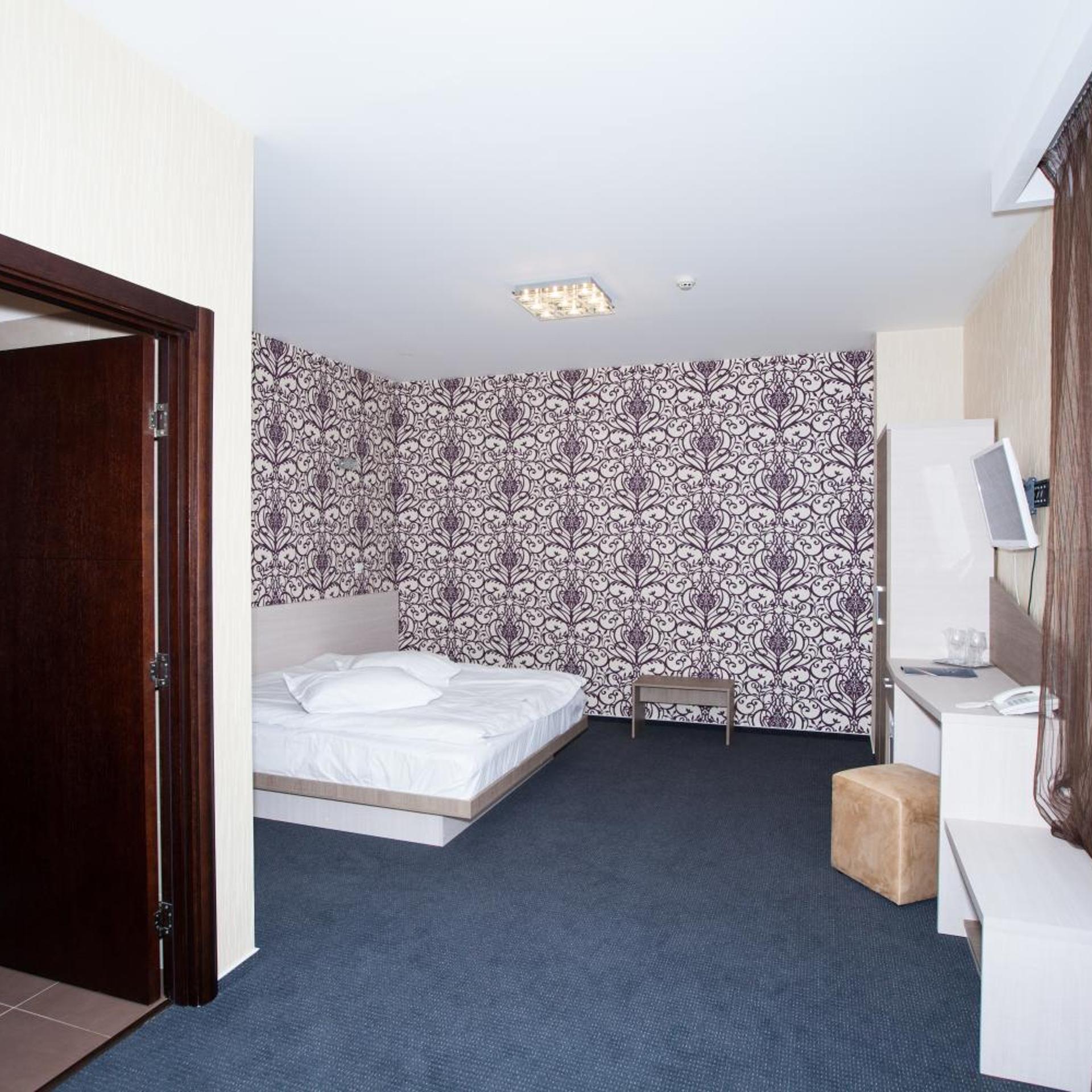 Albert Hotel 23/53