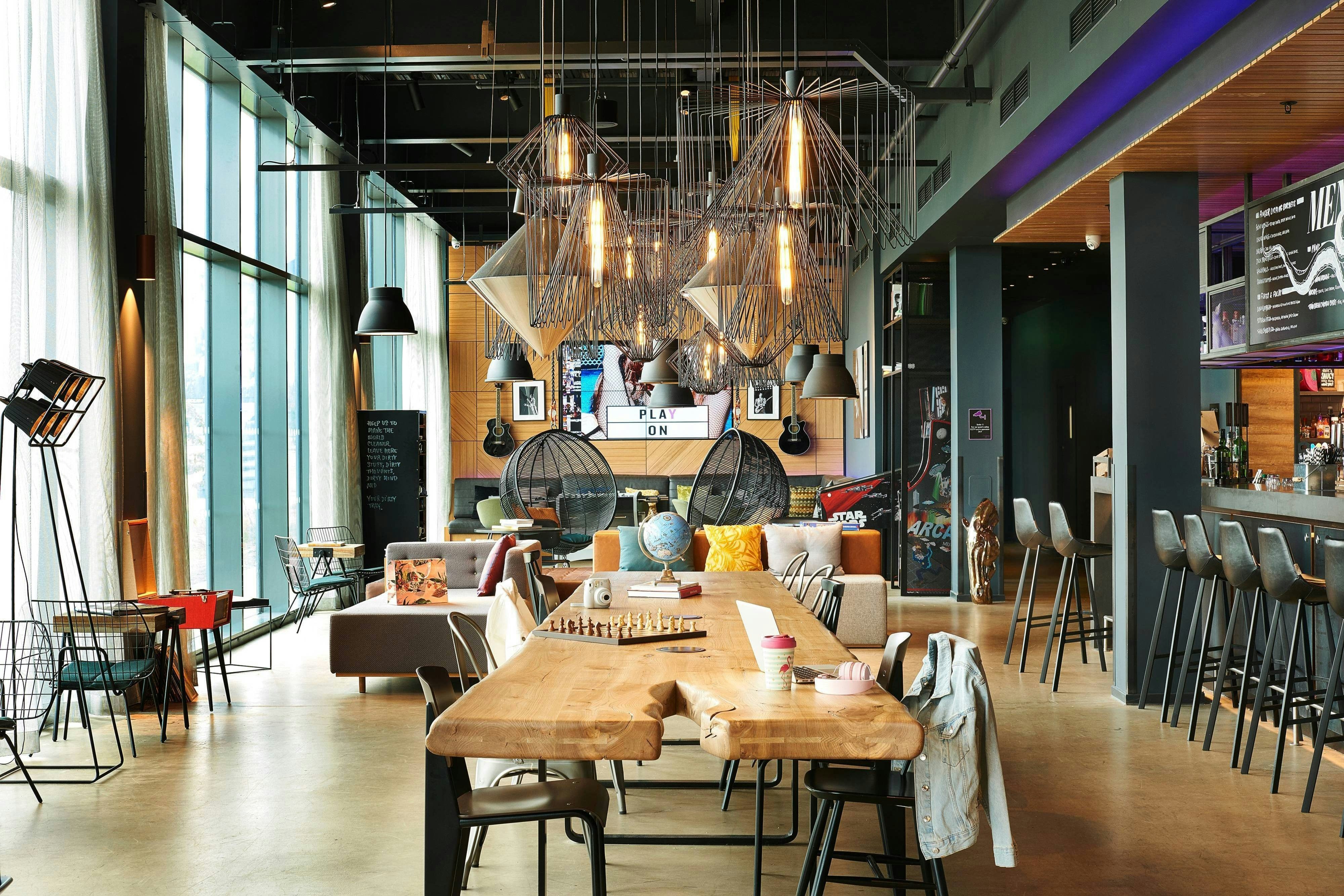 Moxy Edinburgh Airport 11/12