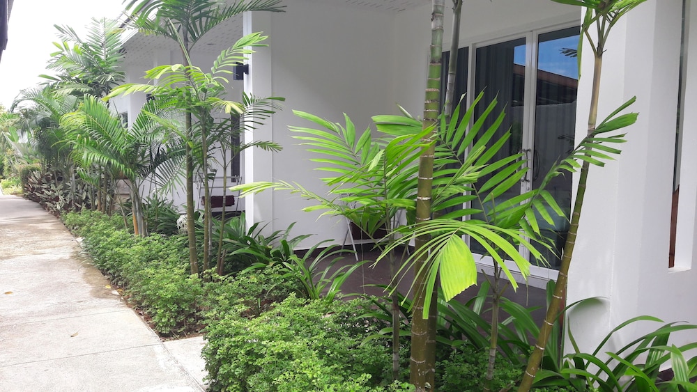 The Fong Krabi Resort 65/73