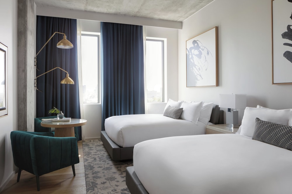 Sydney, Suite, 2 Queen Beds, Accessible