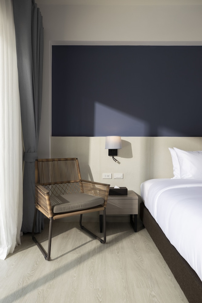 Centara Life Cha-Am Beach Resort Hua Hin 38/74