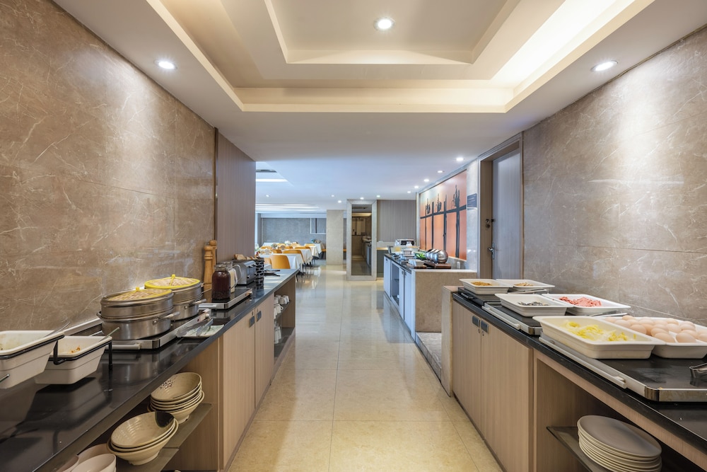 Poltton International Apartment (Foshan Zumiao Lingnan Tiandi Branch) 34/42