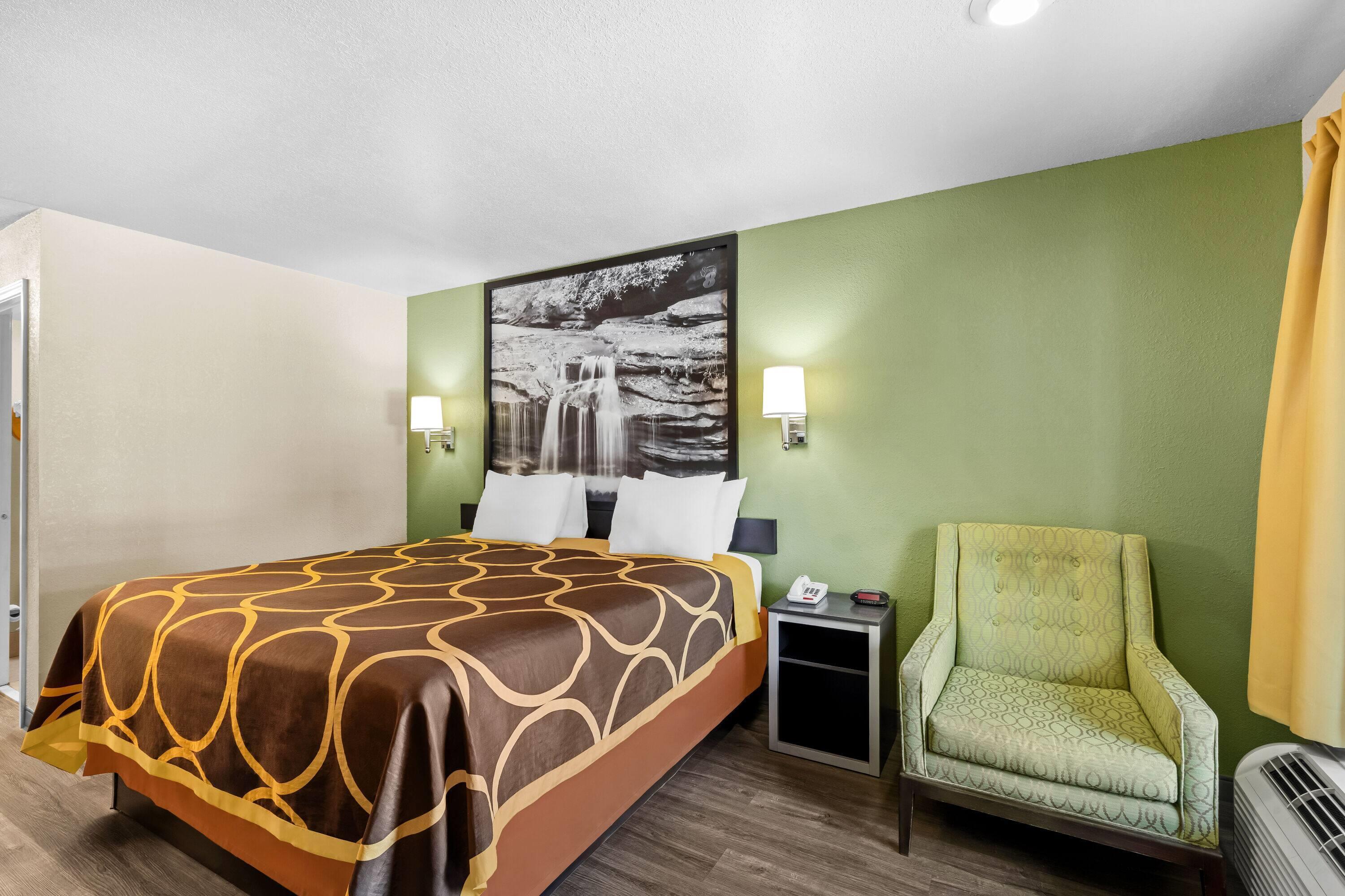 Room, King Bed, Super 8 by Wyndham Acworth/Atlanta Area GA 5/7