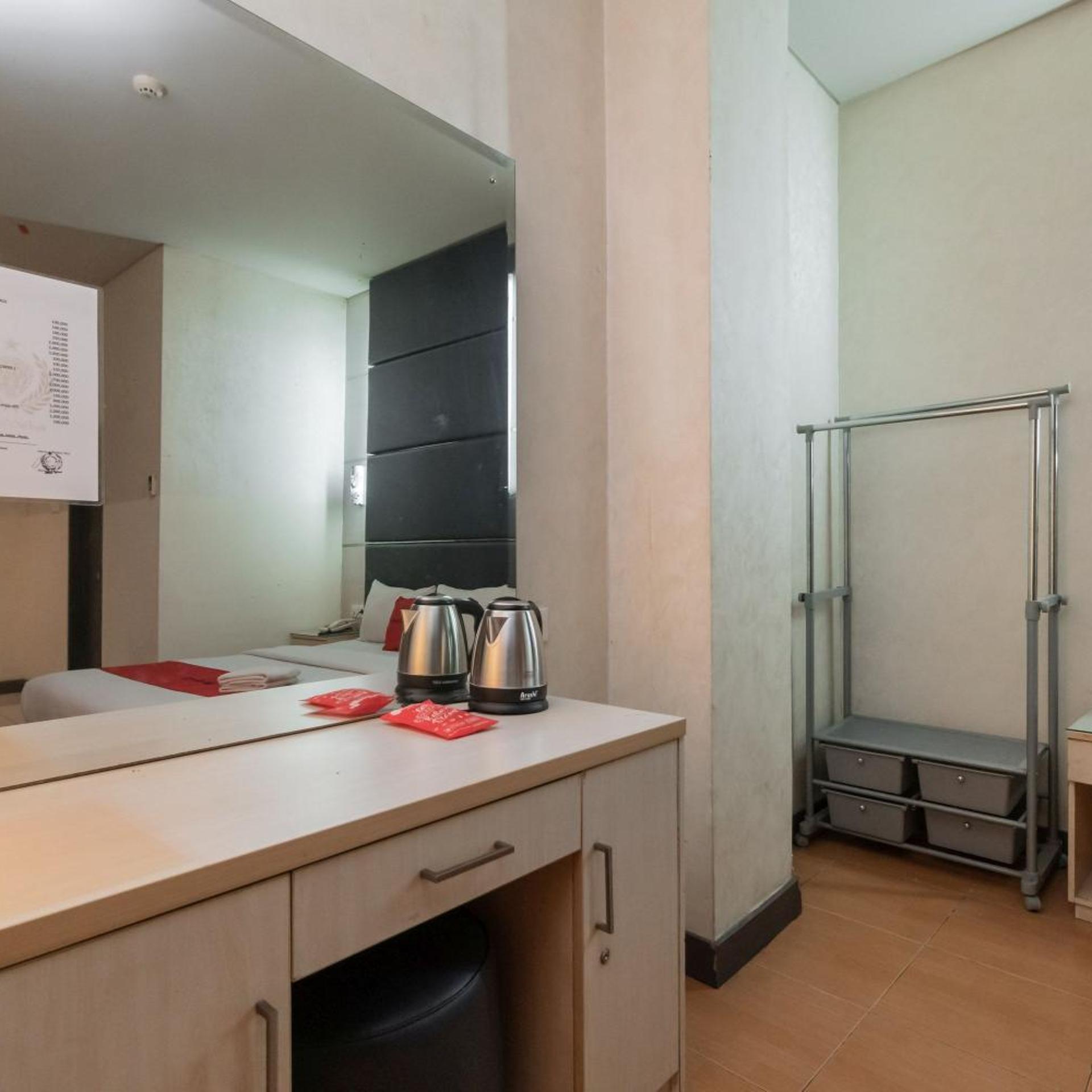 OYO 180 Hotel Mirah (Mirah Hotel) 52/55