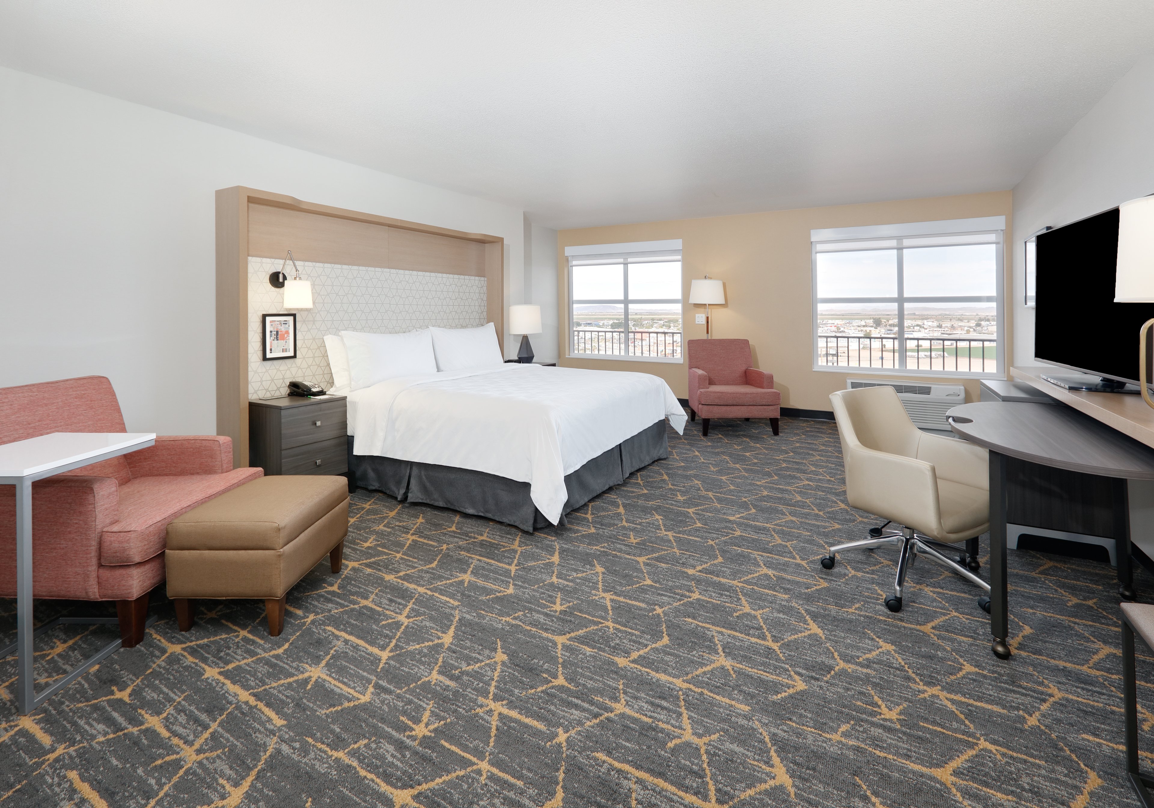 Holiday Inn Yuma 27/73