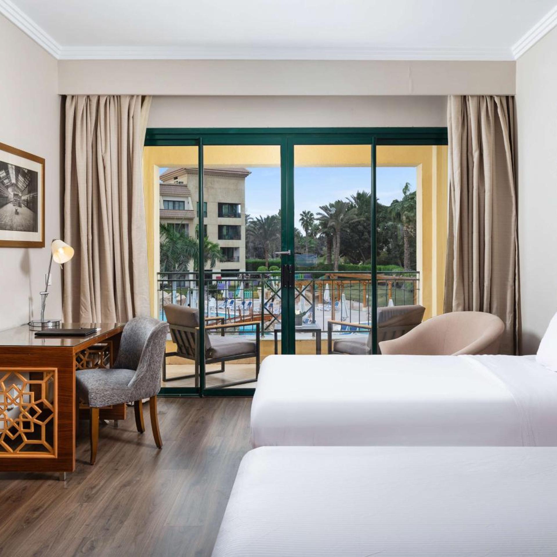 Pool, Superior, Twin Beds، Hilton Pyramids Golf Resort 9/14