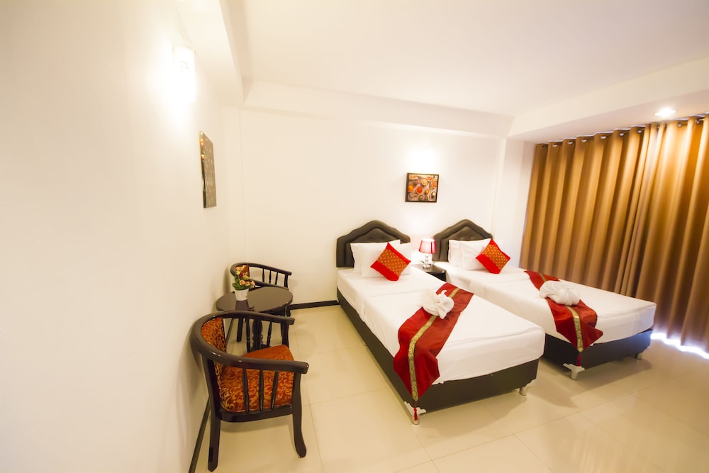 Th Beach Hotel 41/64