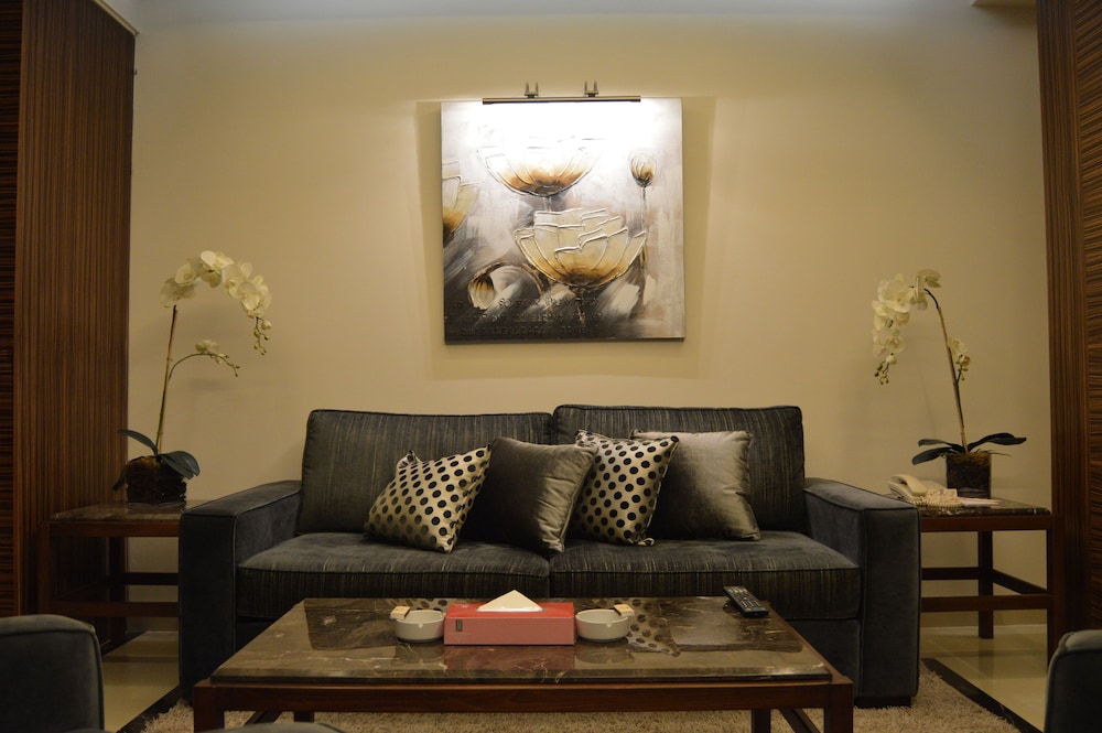 MARKAZIA SUITES 51/78